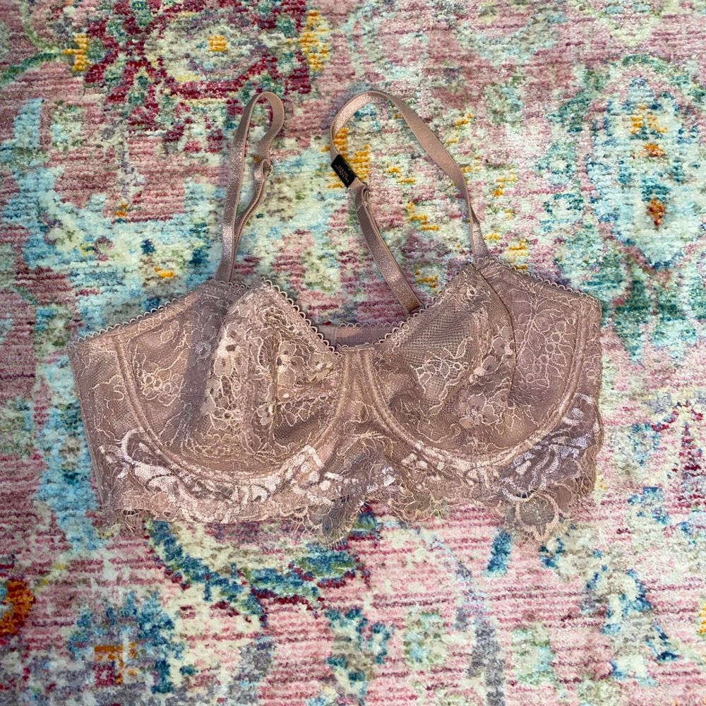VS NWT balconette unlined bra